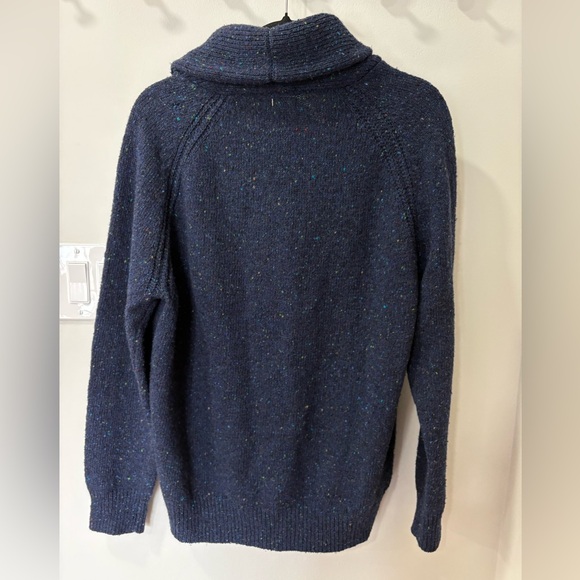 • J.Crew Sweater • - Picture 2 of 3